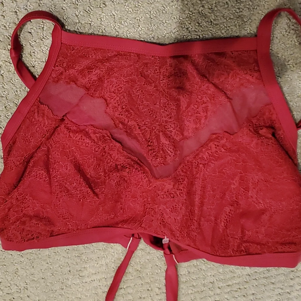 NEW Lace trim Plus Size ladies swim top 20W